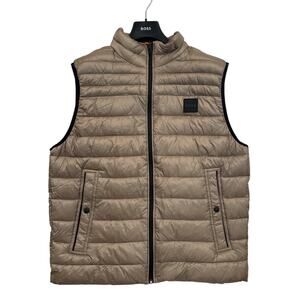 BOSS Men’s Lightweight Puffer Vest Desert Taupe Size 44R New With Tags